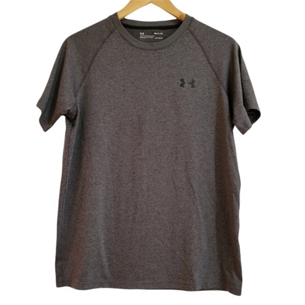 Under Armour Men's Loose Fit Heatgear Gray Tee, Small, Good Used Condition GUC